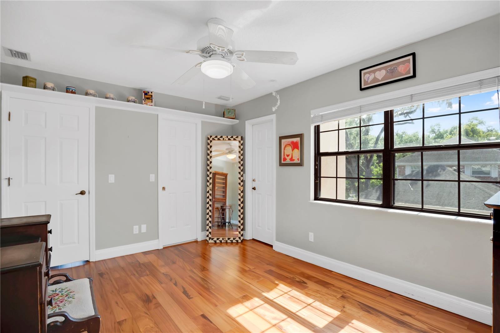 1367 CAMPBELL St ORLANDO, FL 32806