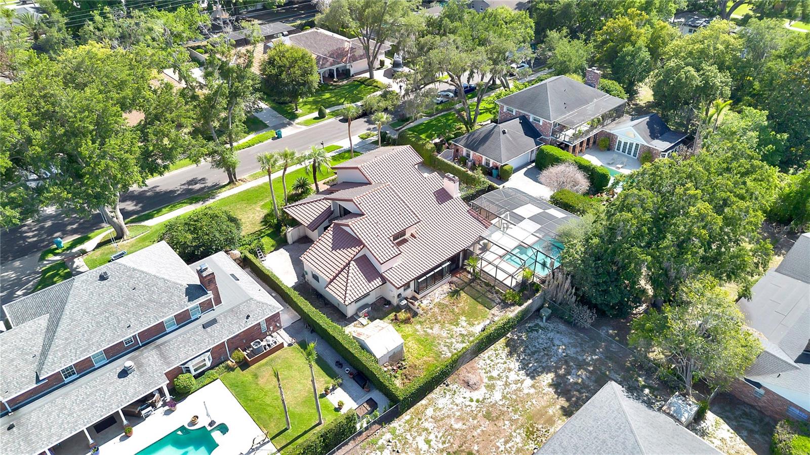 1367 CAMPBELL St ORLANDO, FL 32806