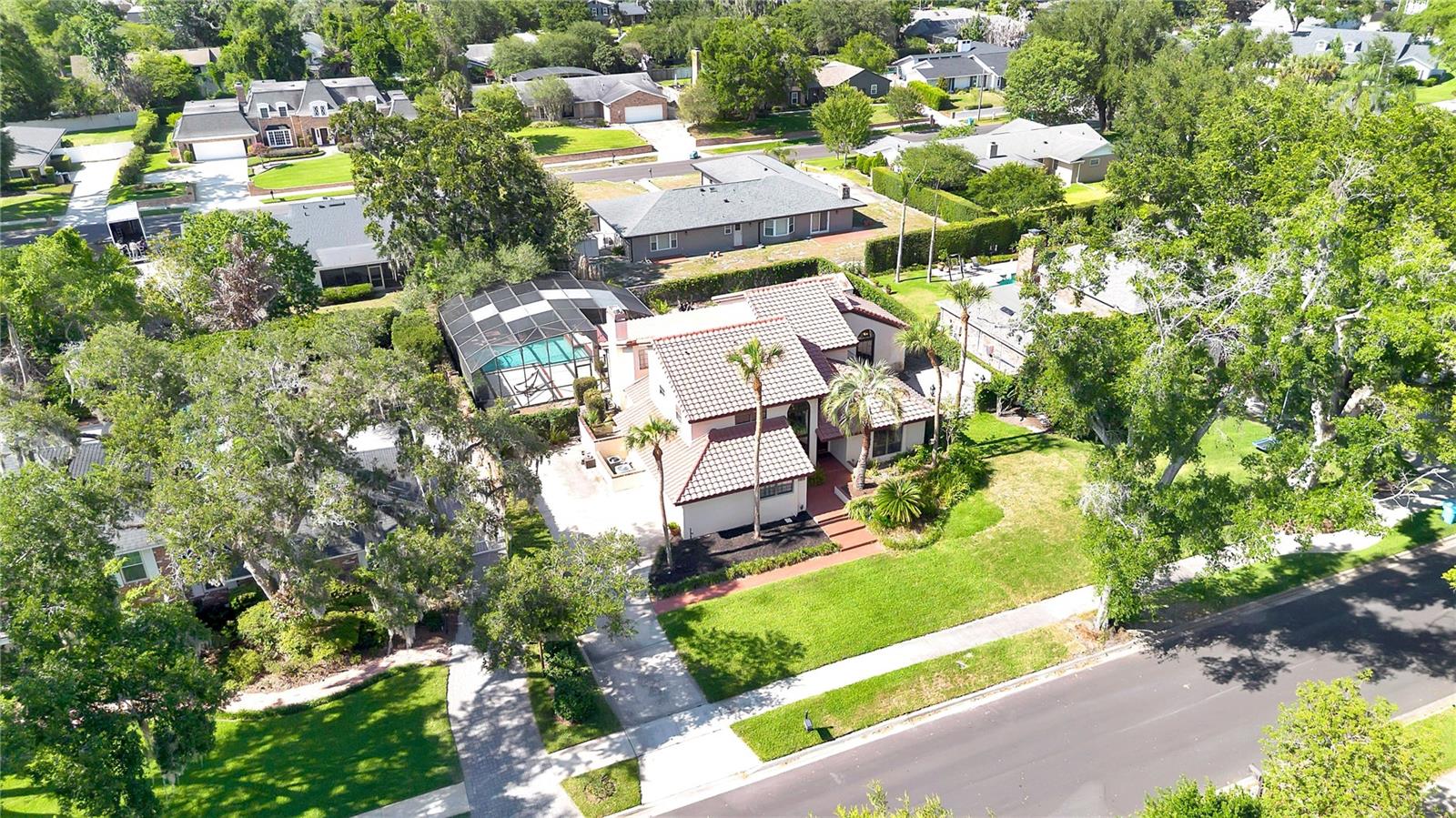 1367 CAMPBELL St ORLANDO, FL 32806