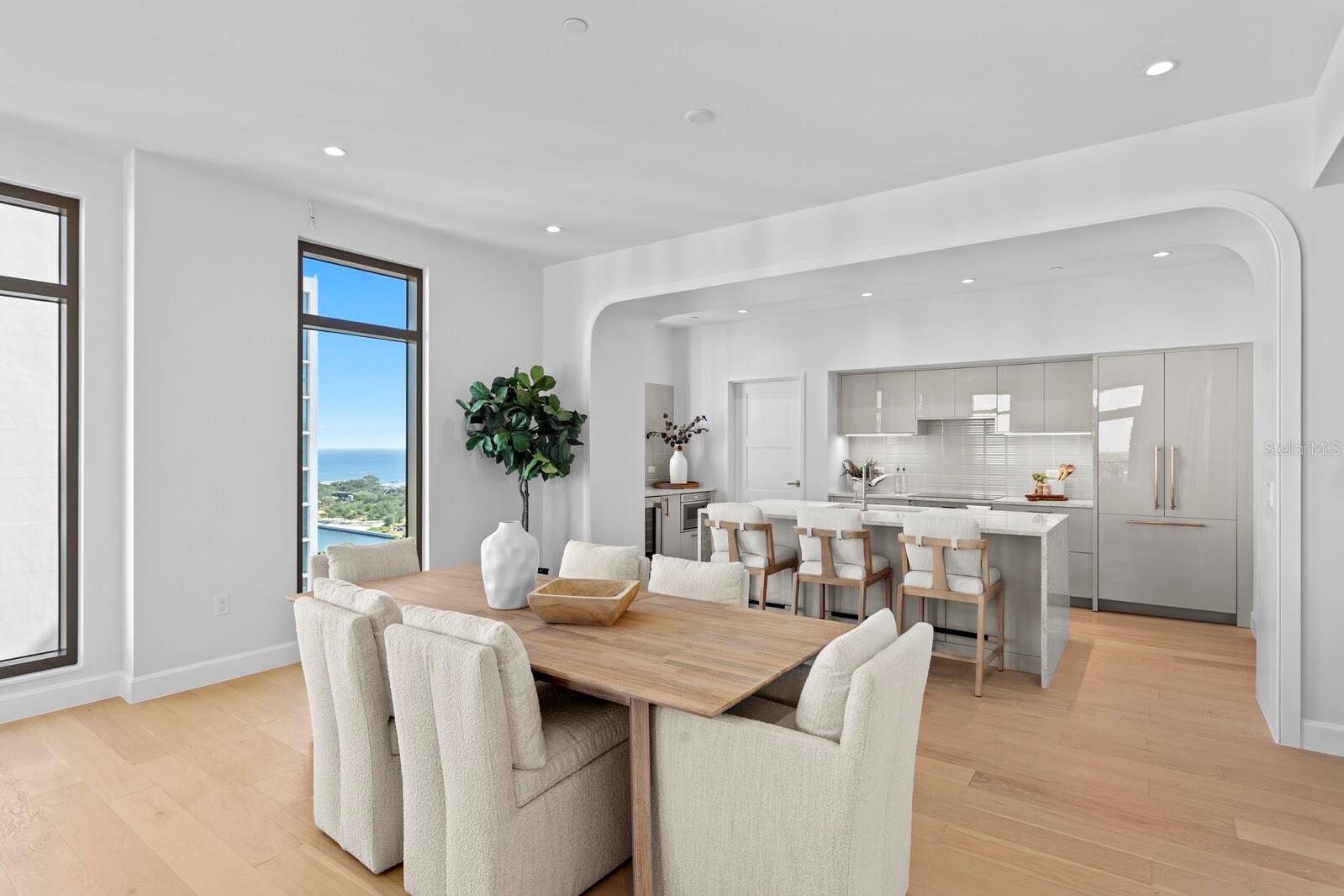 126 4TH Ave #1201 ST PETERSBURG, FL 33701