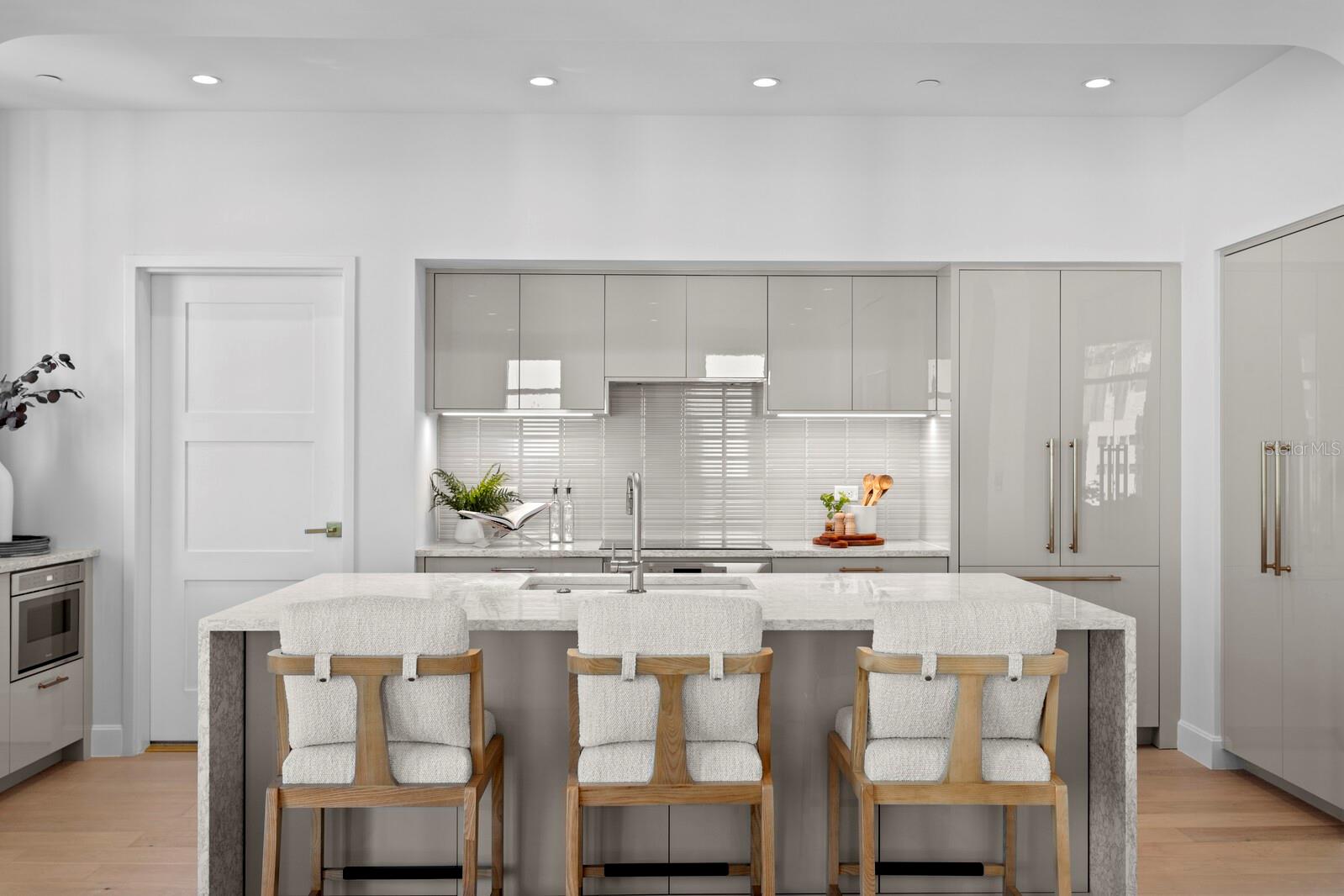 126 4TH Ave #1201 ST PETERSBURG, FL 33701