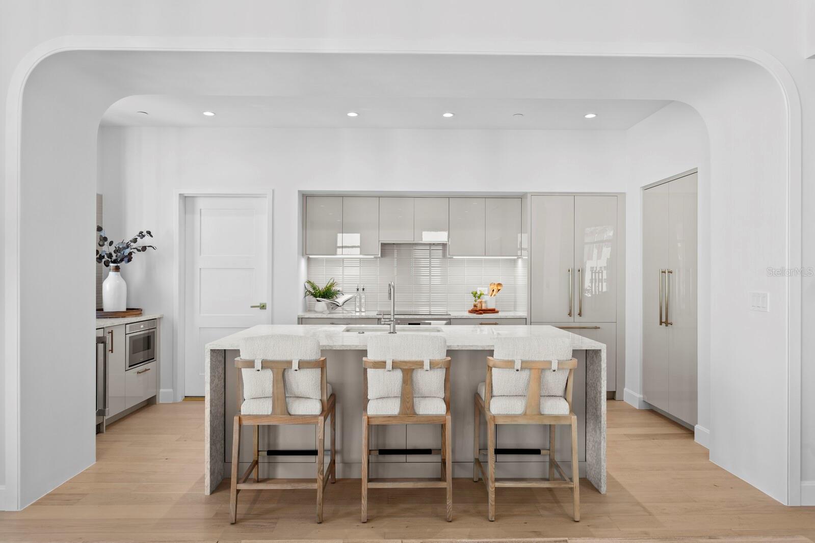 126 4TH Ave #1201 ST PETERSBURG, FL 33701