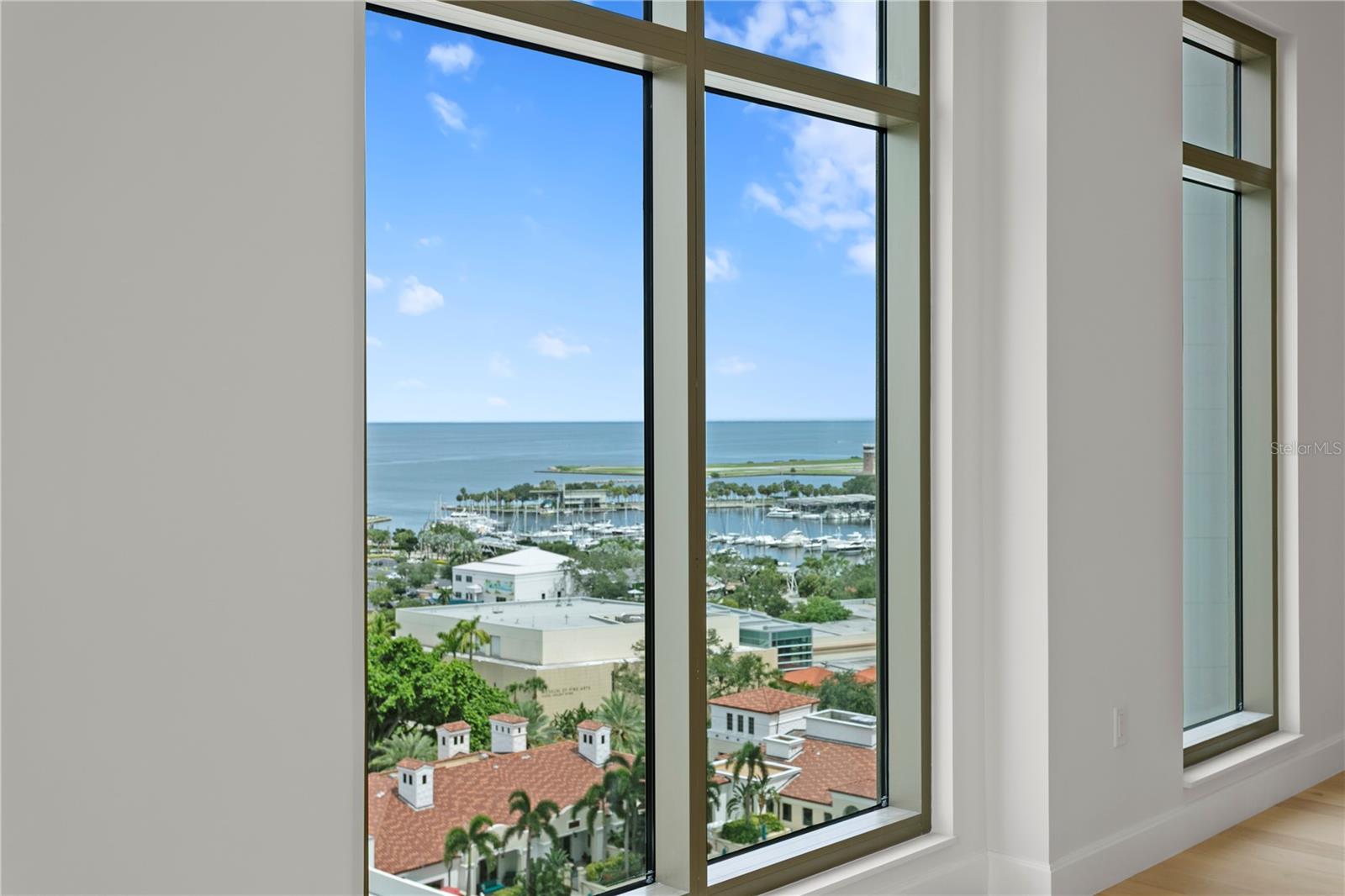 126 4TH Ave #1201 ST PETERSBURG, FL 33701