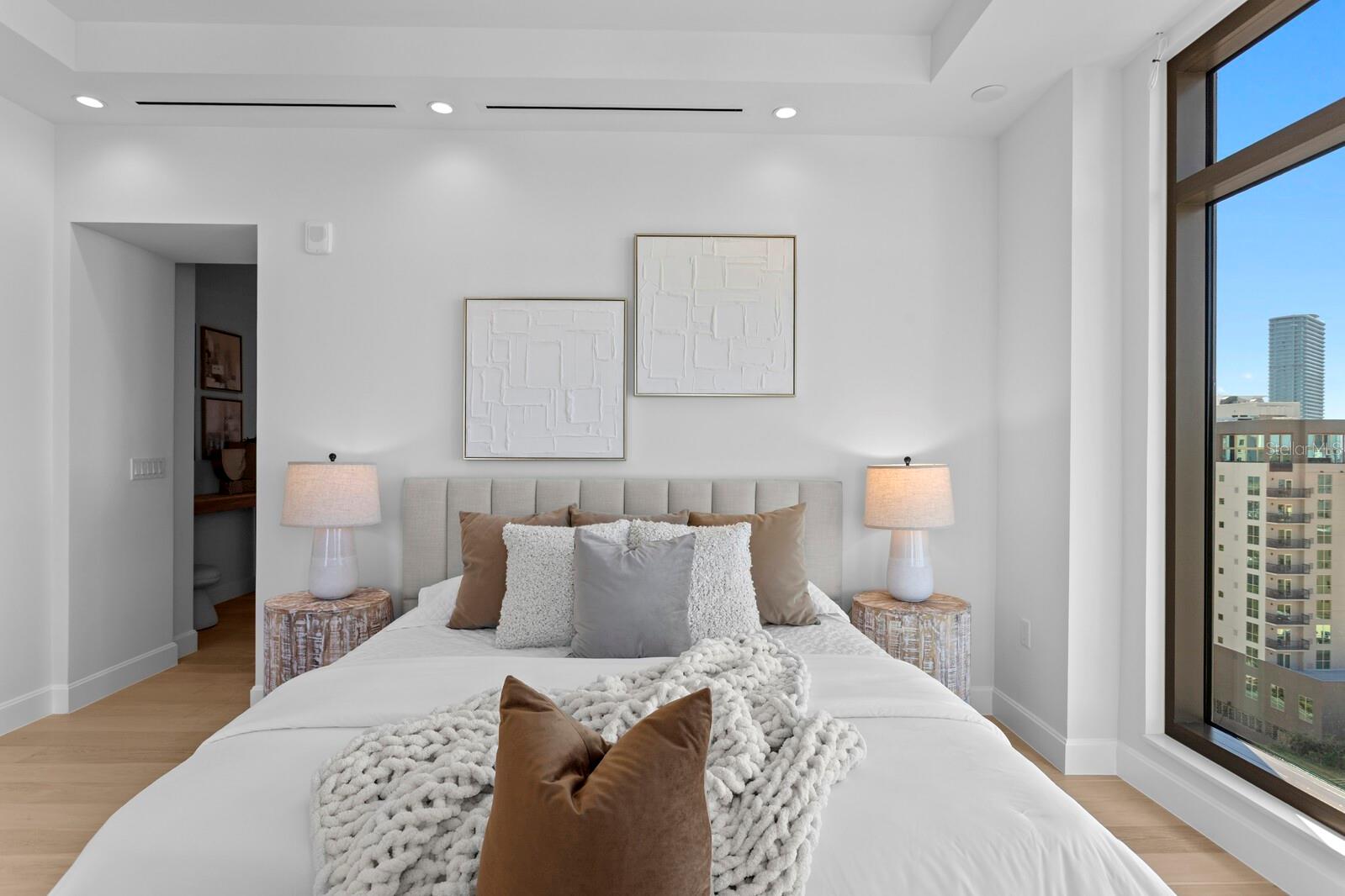 126 4TH Ave #1201 ST PETERSBURG, FL 33701