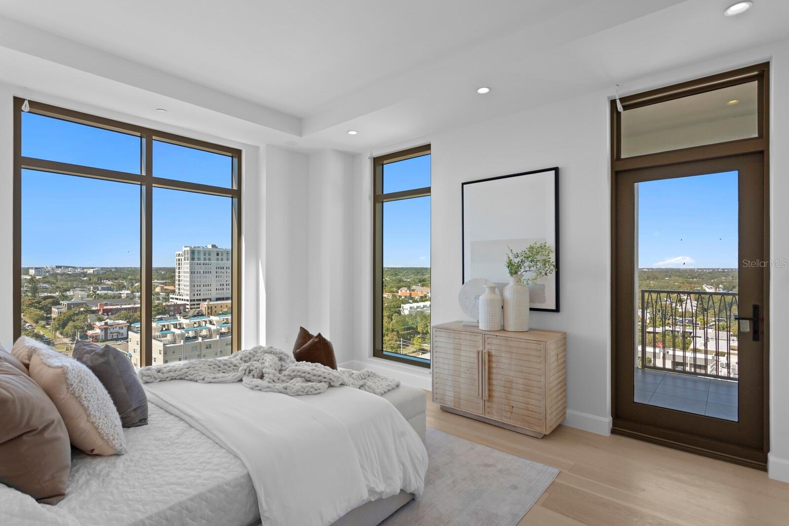 126 4TH Ave #1201 ST PETERSBURG, FL 33701