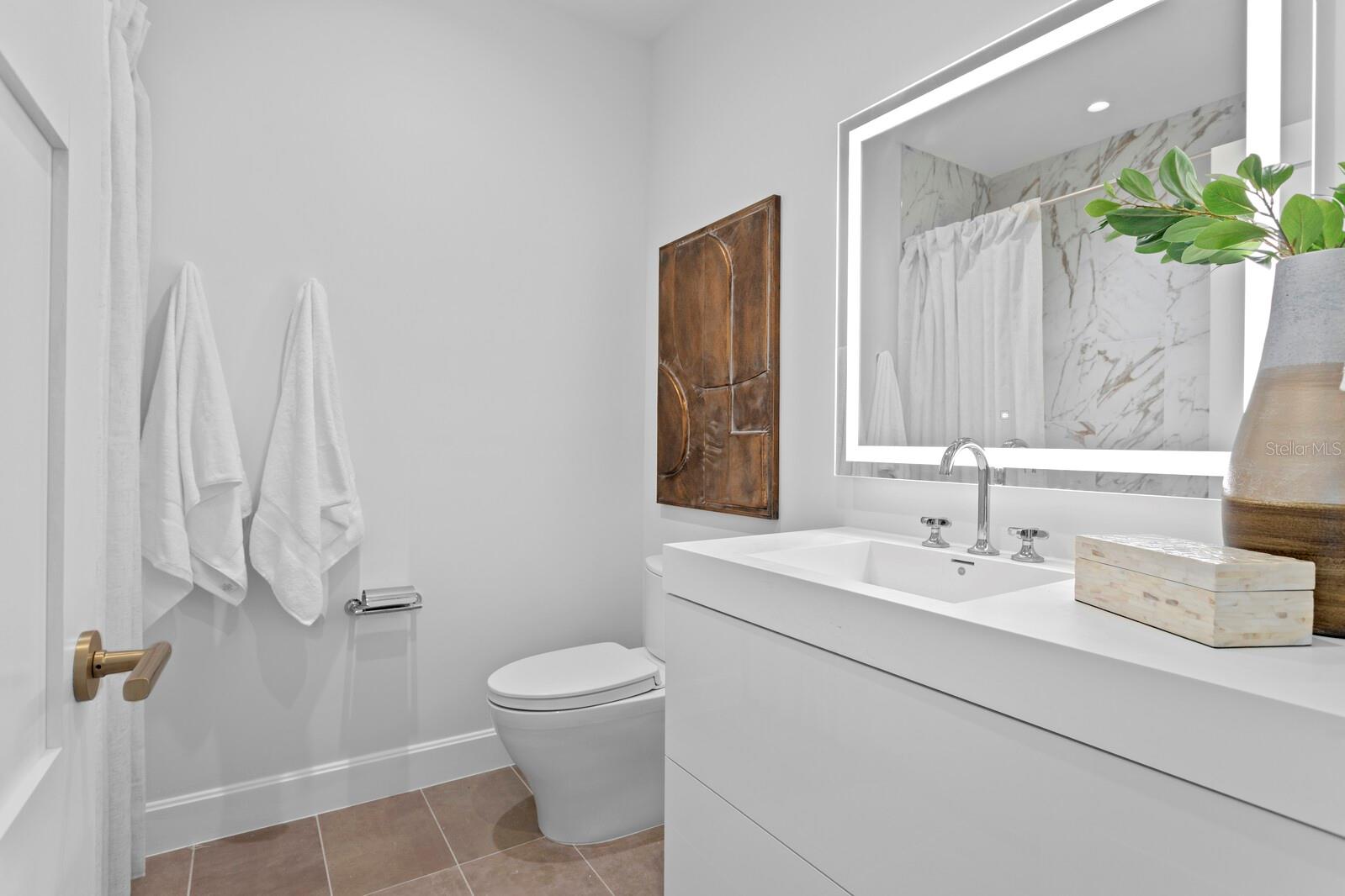 126 4TH Ave #1201 ST PETERSBURG, FL 33701