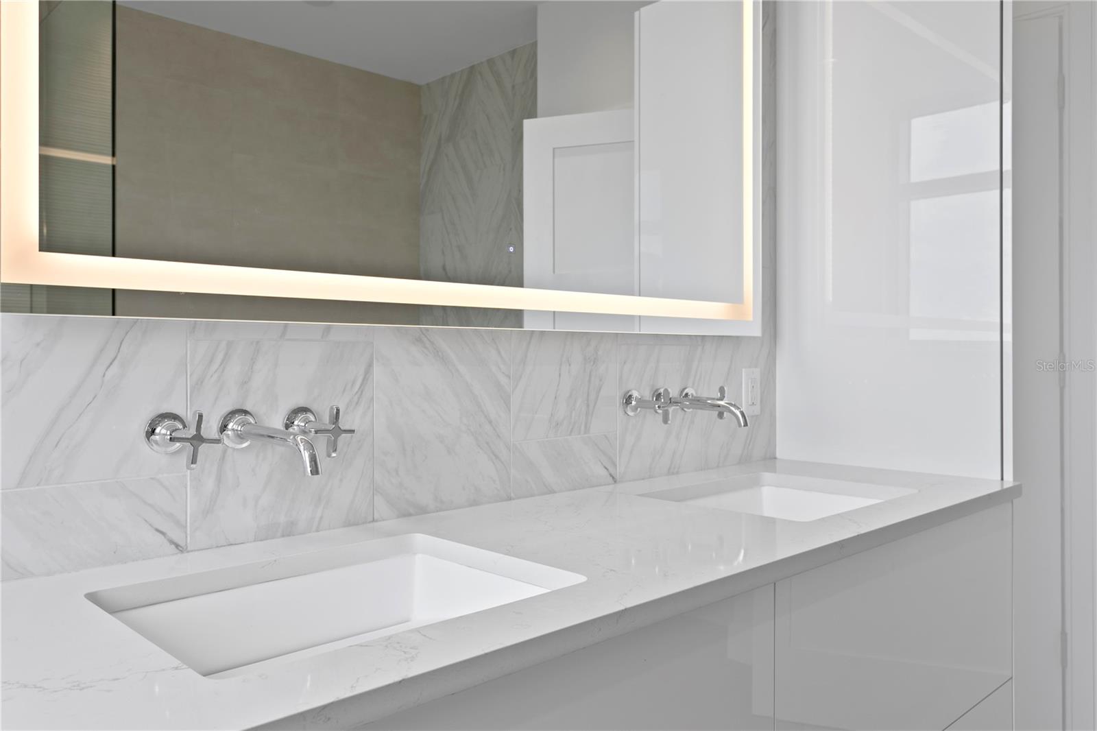 126 4TH Ave #1201 ST PETERSBURG, FL 33701