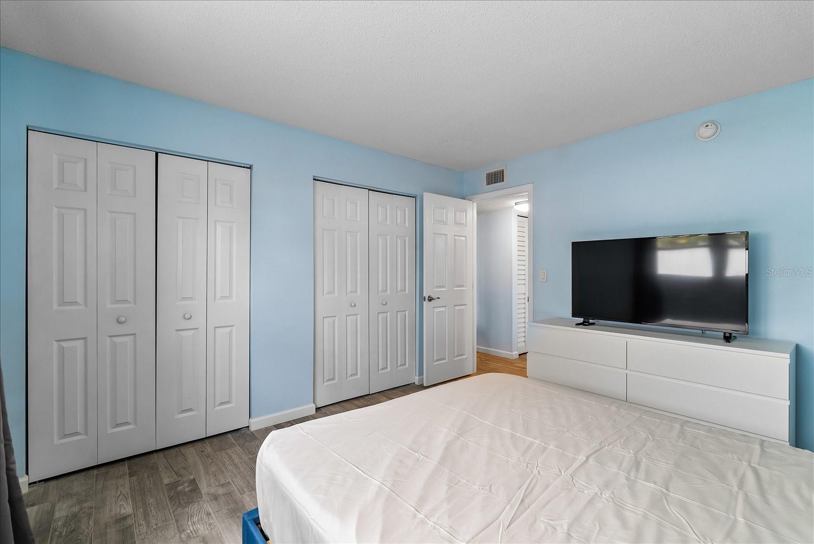 1860 MASSACHUSETTS Ave #101 ST PETERSBURG, FL 33703