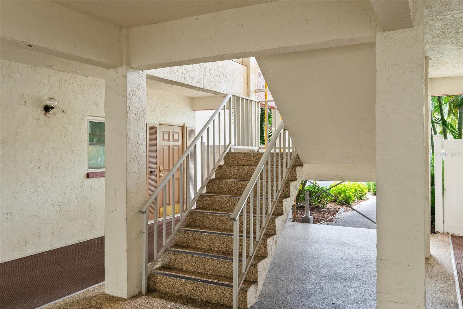 1860 MASSACHUSETTS Ave #101 ST PETERSBURG, FL 33703