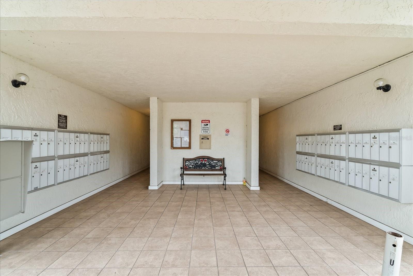 1860 MASSACHUSETTS Ave #101 ST PETERSBURG, FL 33703