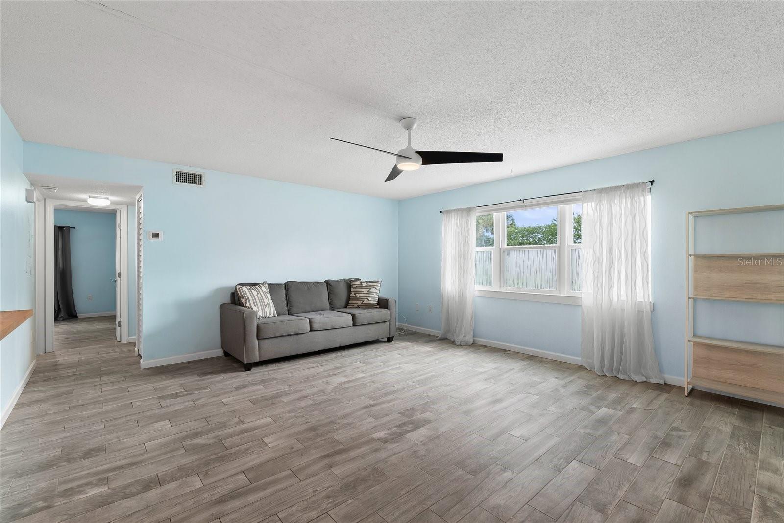 1860 MASSACHUSETTS Ave #101 ST PETERSBURG, FL 33703