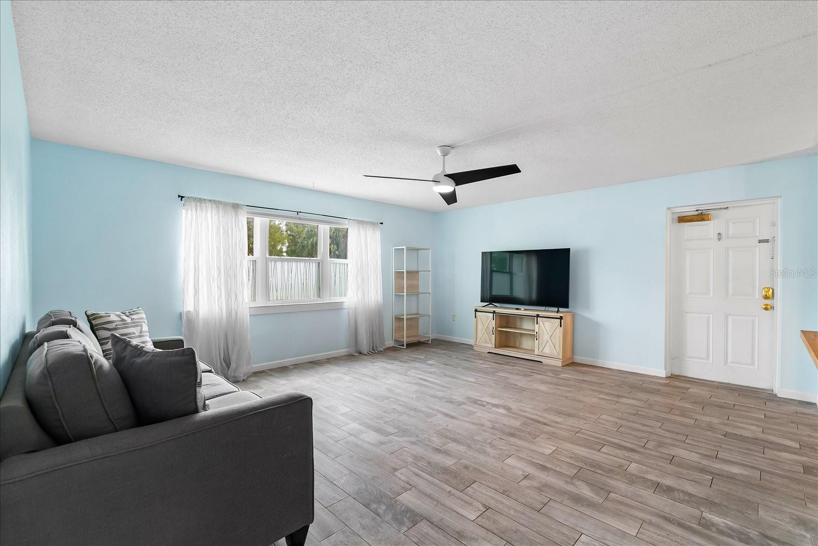 1860 MASSACHUSETTS Ave #101 ST PETERSBURG, FL 33703