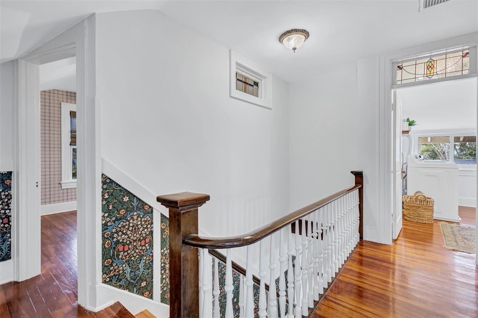 3925 SUNRISE Dr ST PETERSBURG, FL 33705