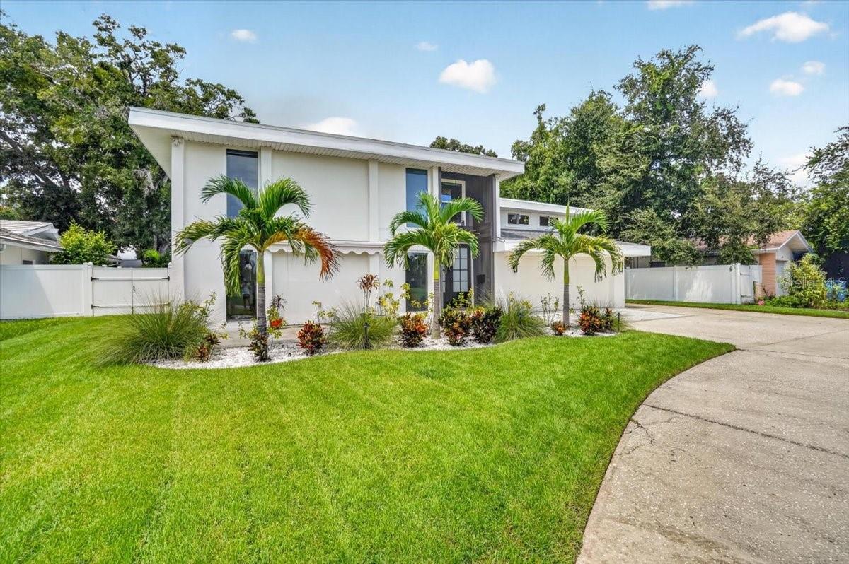 1709 ANASTASIA Way ST PETERSBURG, FL 33712