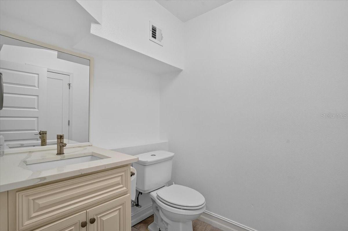 1709 ANASTASIA Way ST PETERSBURG, FL 33712
