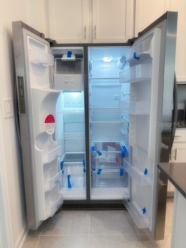 2639 CANDIED APPLE Aly KISSIMMEE, FL 34744