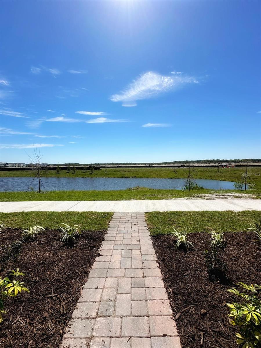 2639 CANDIED APPLE Aly KISSIMMEE, FL 34744