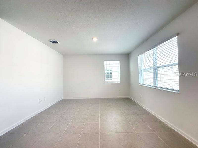 2639 CANDIED APPLE Aly KISSIMMEE, FL 34744