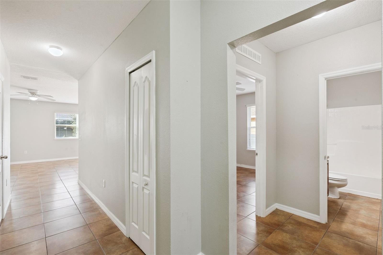 1038 SUFFRAGETTE Cir HAINES CITY, FL 33844