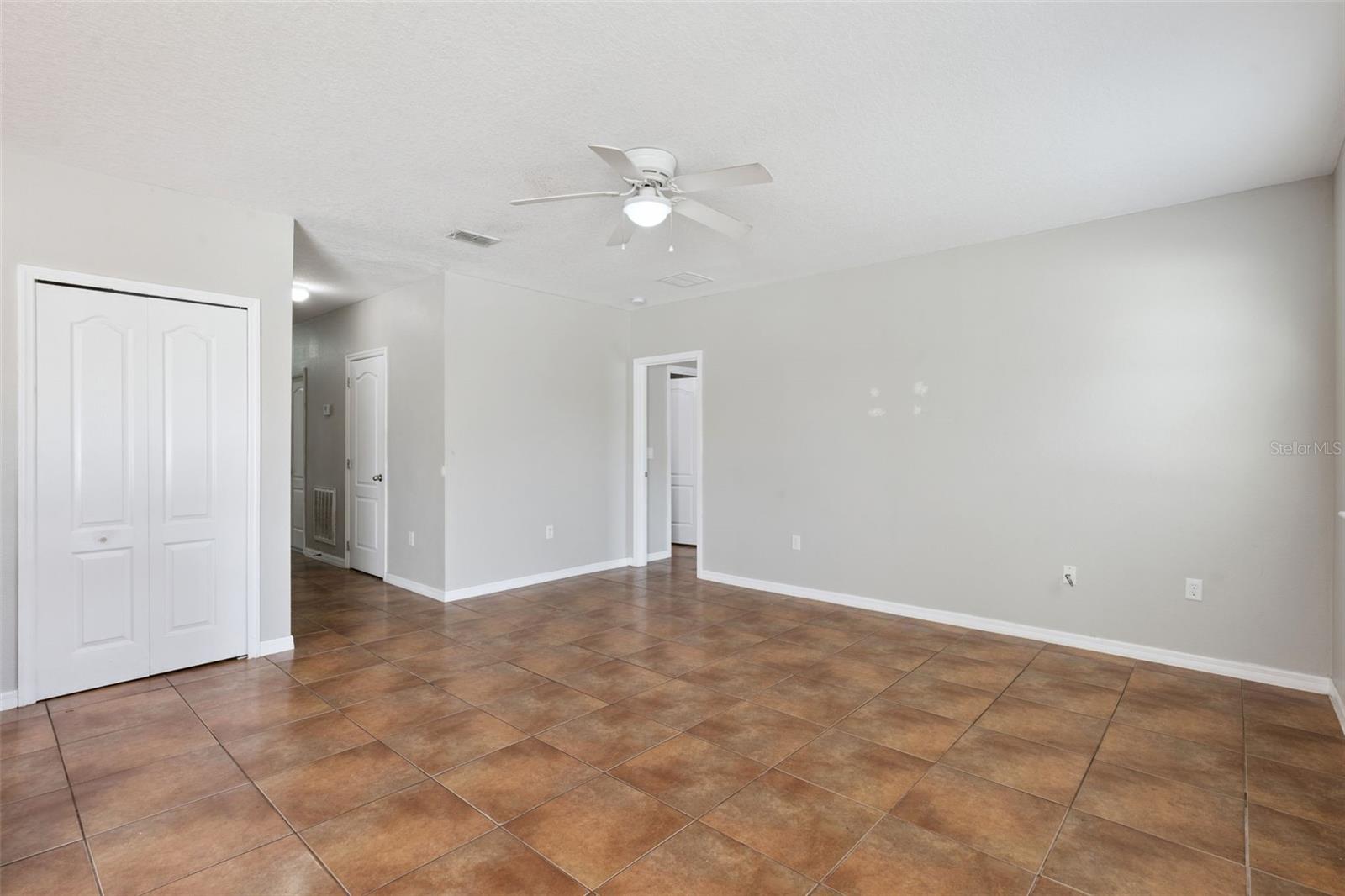 1038 SUFFRAGETTE Cir HAINES CITY, FL 33844