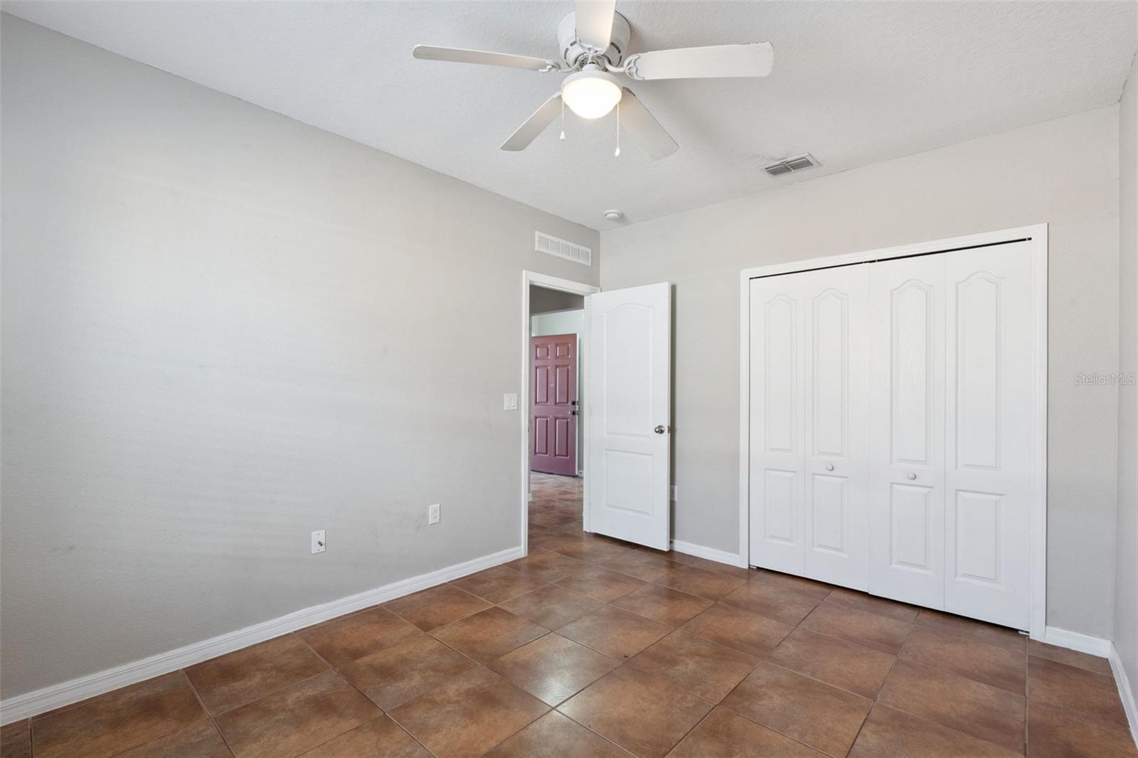 1038 SUFFRAGETTE Cir HAINES CITY, FL 33844