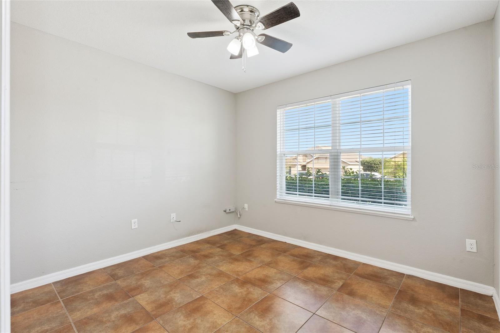 1038 SUFFRAGETTE Cir HAINES CITY, FL 33844