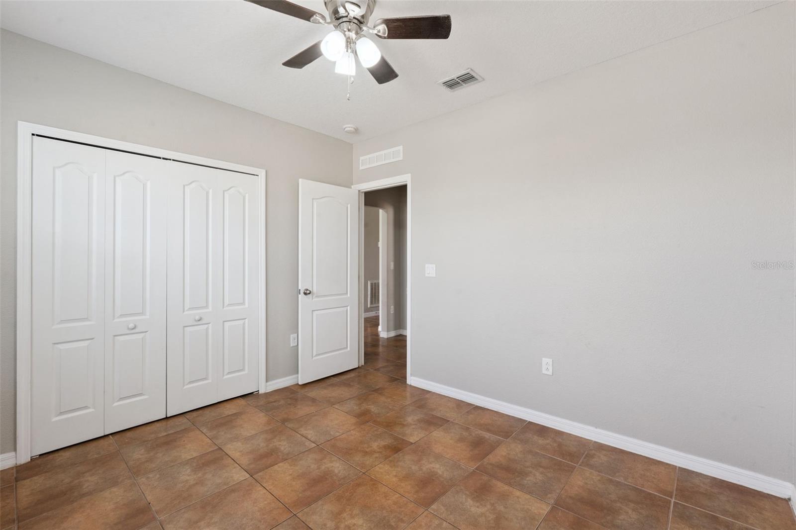 1038 SUFFRAGETTE Cir HAINES CITY, FL 33844