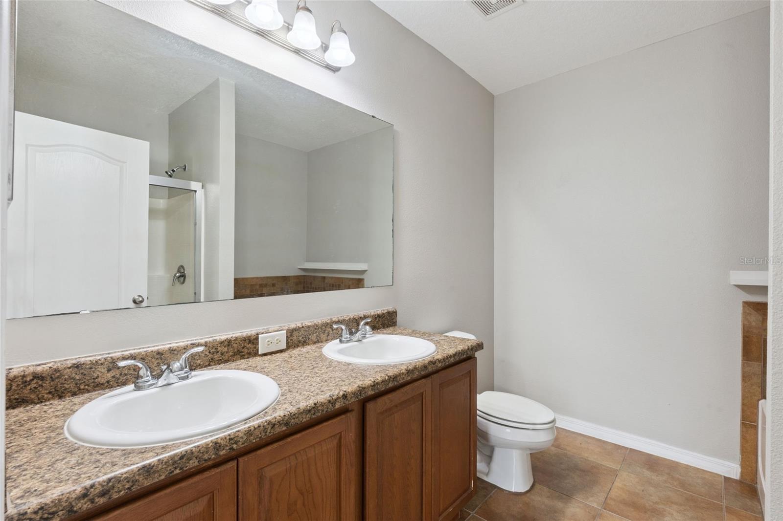 1038 SUFFRAGETTE Cir HAINES CITY, FL 33844