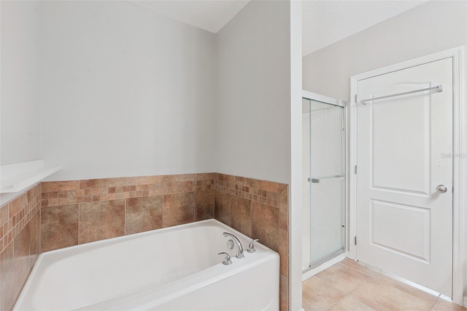 1038 SUFFRAGETTE Cir HAINES CITY, FL 33844