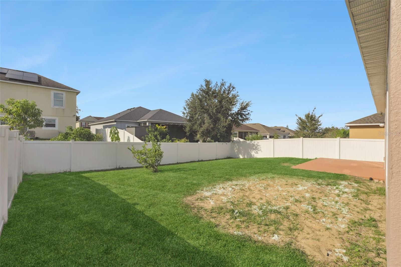 1038 SUFFRAGETTE Cir HAINES CITY, FL 33844