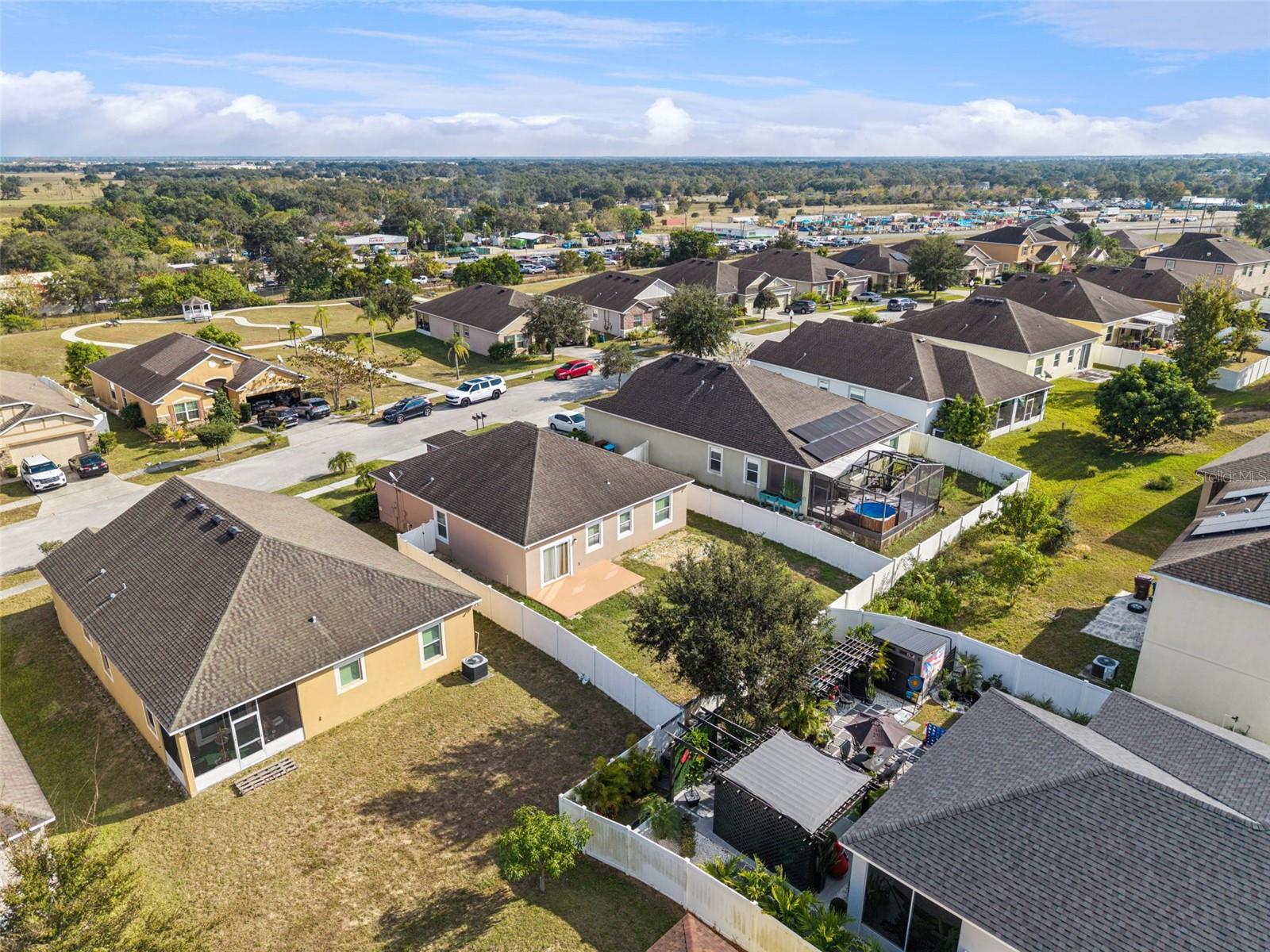 1038 SUFFRAGETTE Cir HAINES CITY, FL 33844