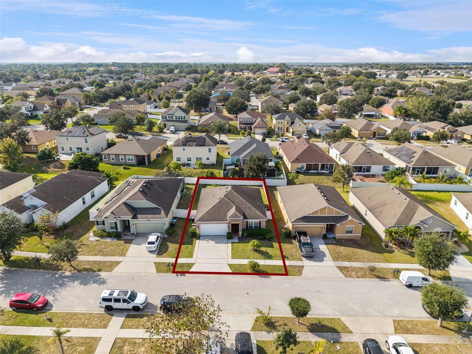 1038 SUFFRAGETTE Cir HAINES CITY, FL 33844