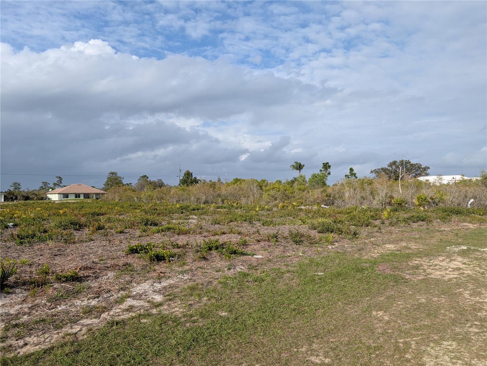 12 POINCIANA Dr INDIAN LAKE ESTATES, FL 33855