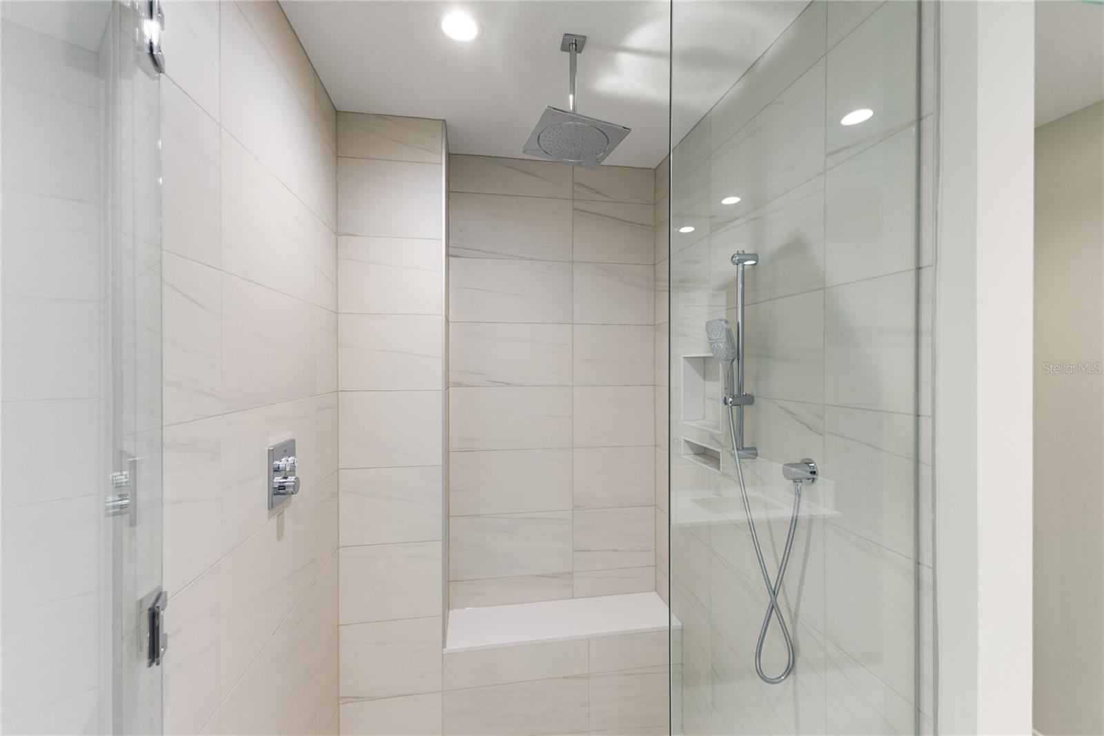 275 1ST Ave #1907 ST PETERSBURG, FL 33701