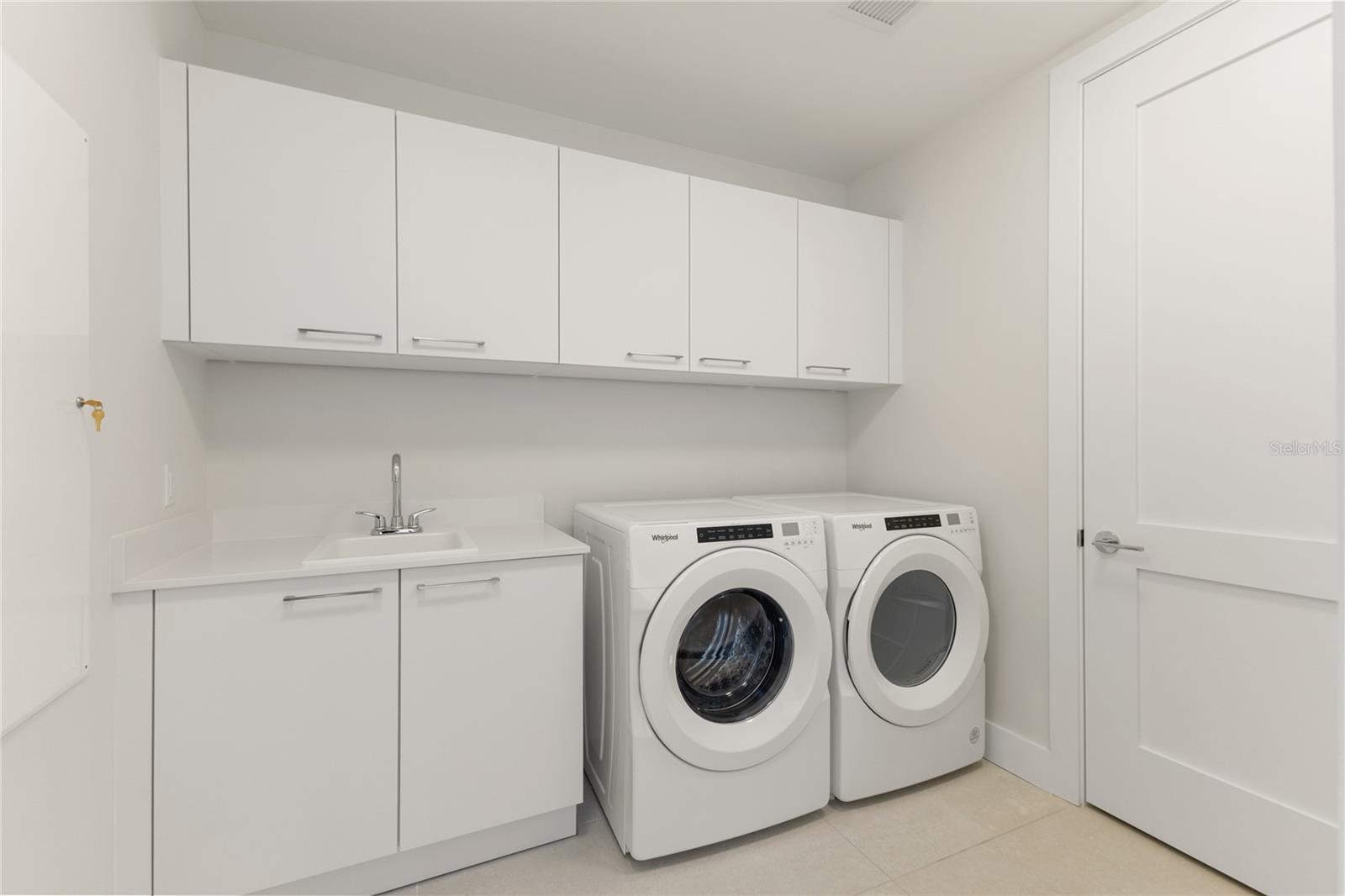 275 1ST Ave #1907 ST PETERSBURG, FL 33701