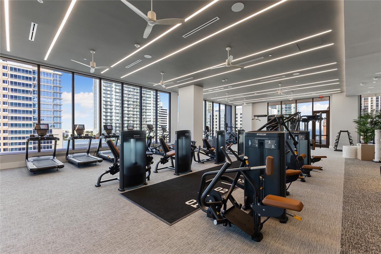 275 1ST Ave #1907 ST PETERSBURG, FL 33701