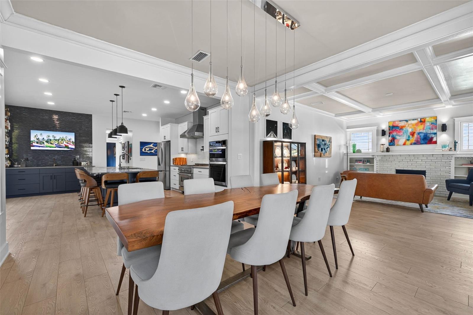 2822 BURLINGTON Ave ST PETERSBURG, FL 33713