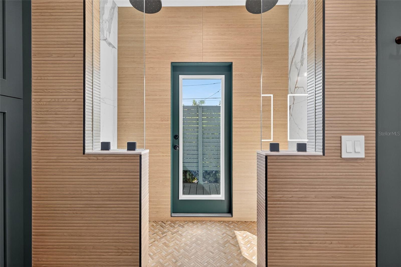 2822 BURLINGTON Ave ST PETERSBURG, FL 33713