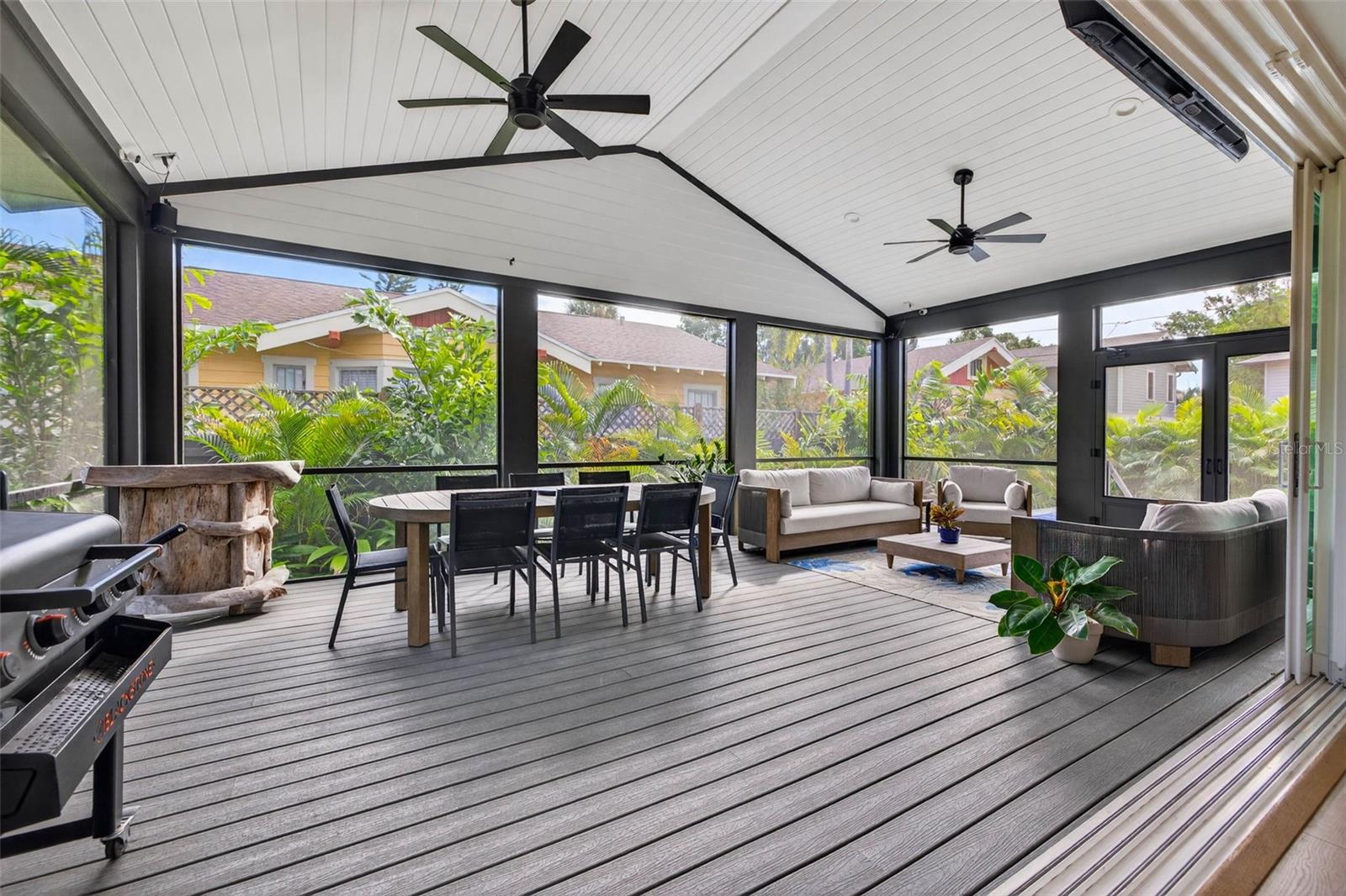 2822 BURLINGTON Ave ST PETERSBURG, FL 33713