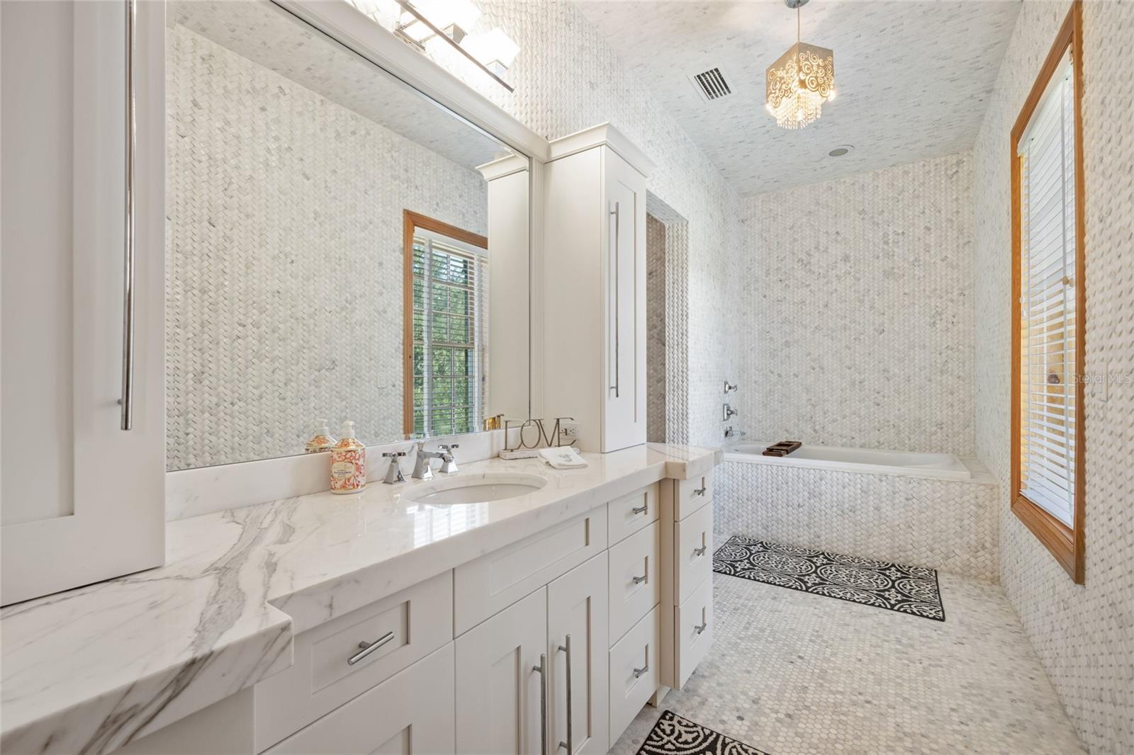 9508 WINDY Rdg Rd WINDERMERE, FL 34786