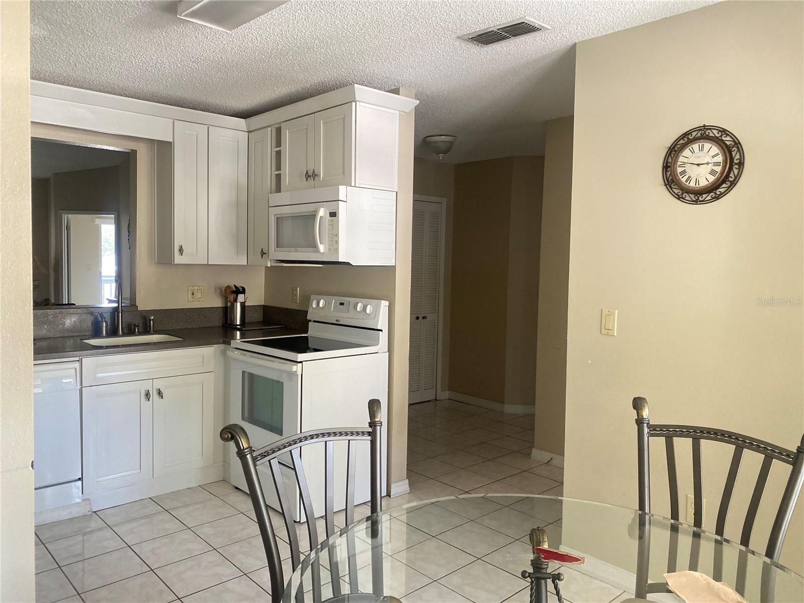 3204 SABAL PALMS Ct #B KISSIMMEE, FL 34747