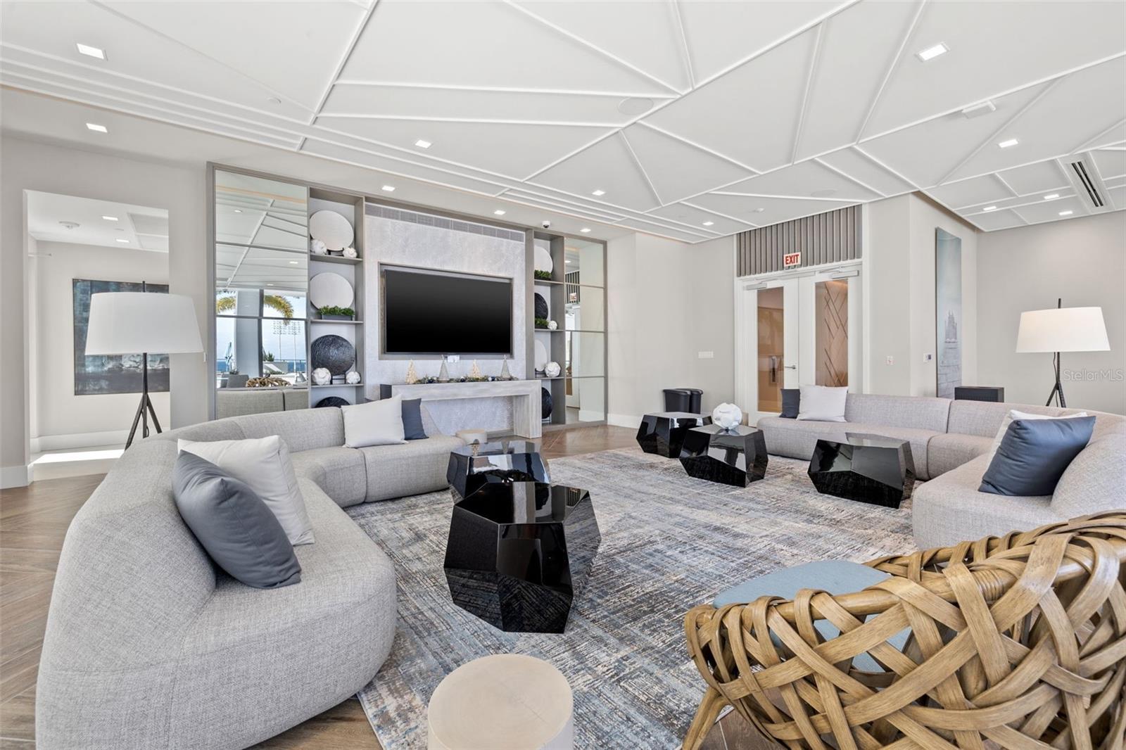 301 1ST St #1505 ST PETERSBURG, FL 33701