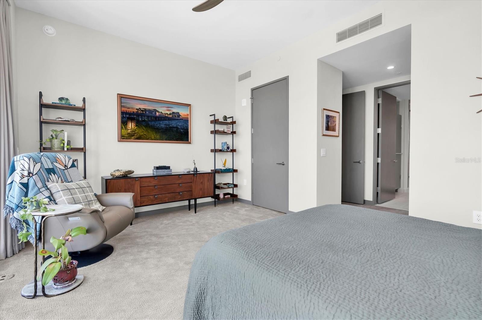 400 CENTRAL Ave #2005 ST PETERSBURG, FL 33701