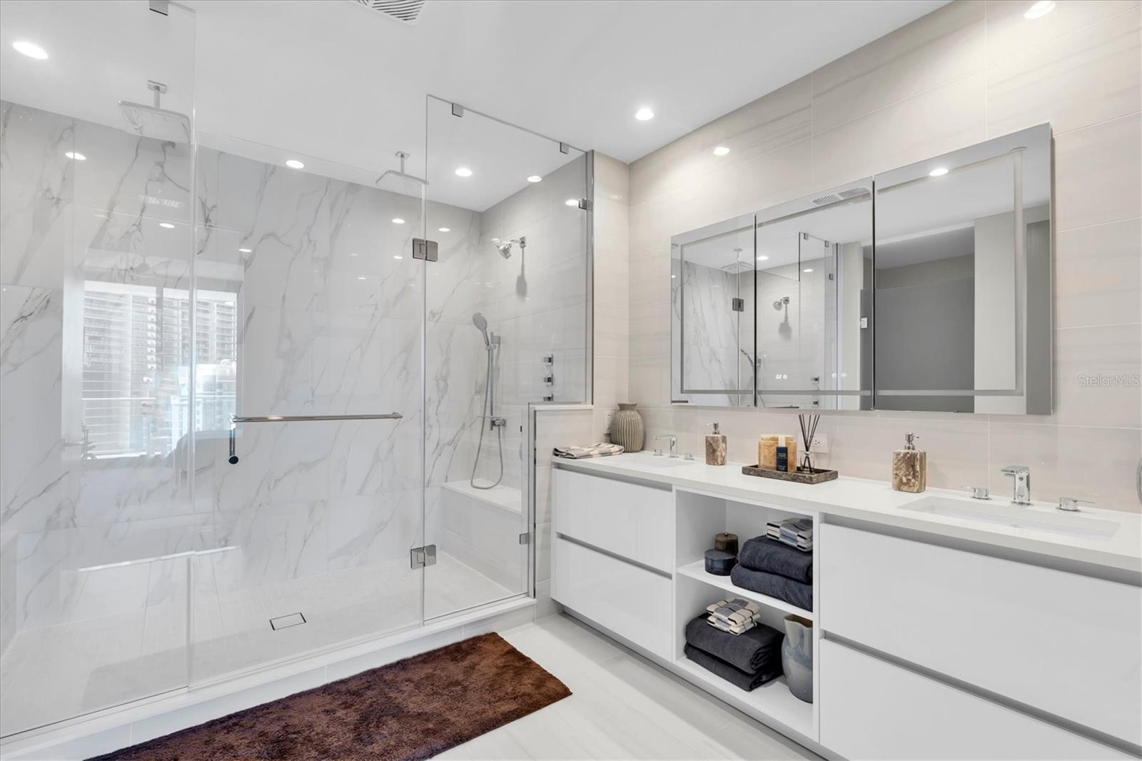 400 CENTRAL Ave #2005 ST PETERSBURG, FL 33701