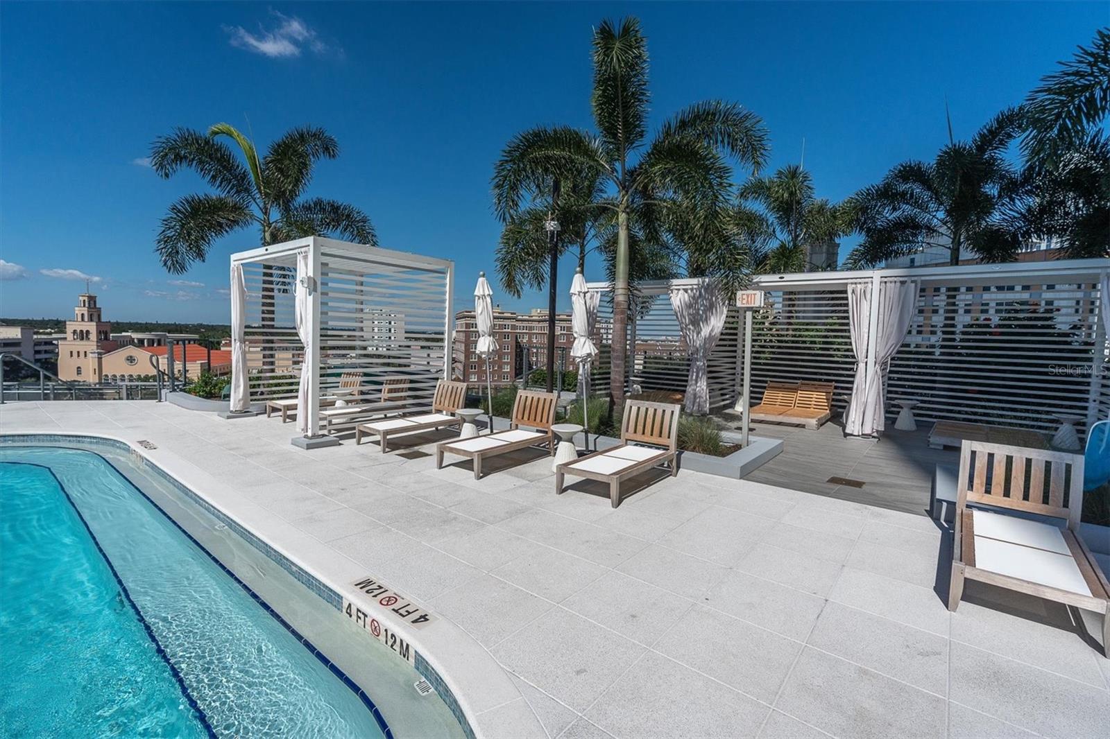 400 CENTRAL Ave #2005 ST PETERSBURG, FL 33701