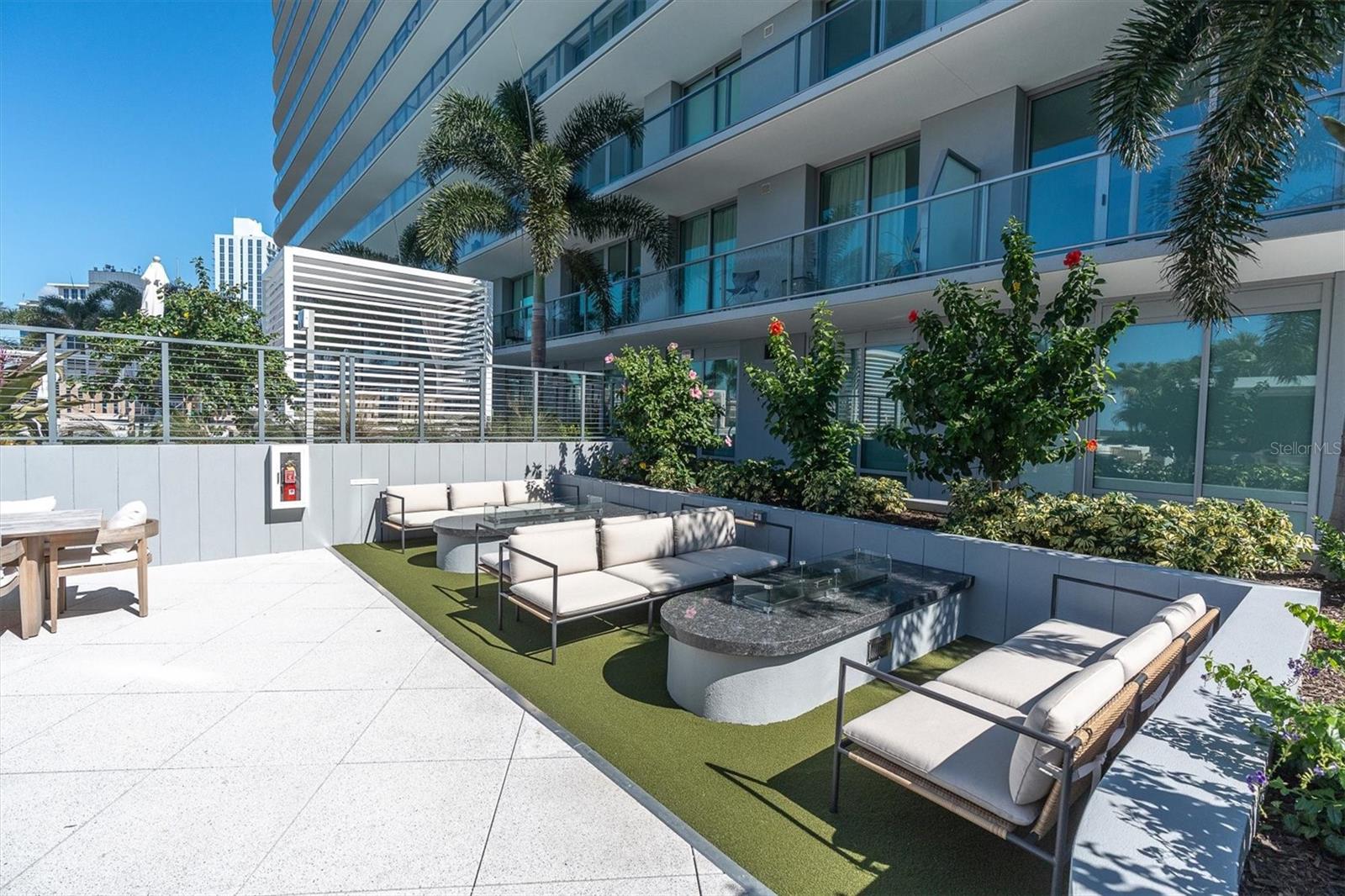 400 CENTRAL Ave #2005 ST PETERSBURG, FL 33701