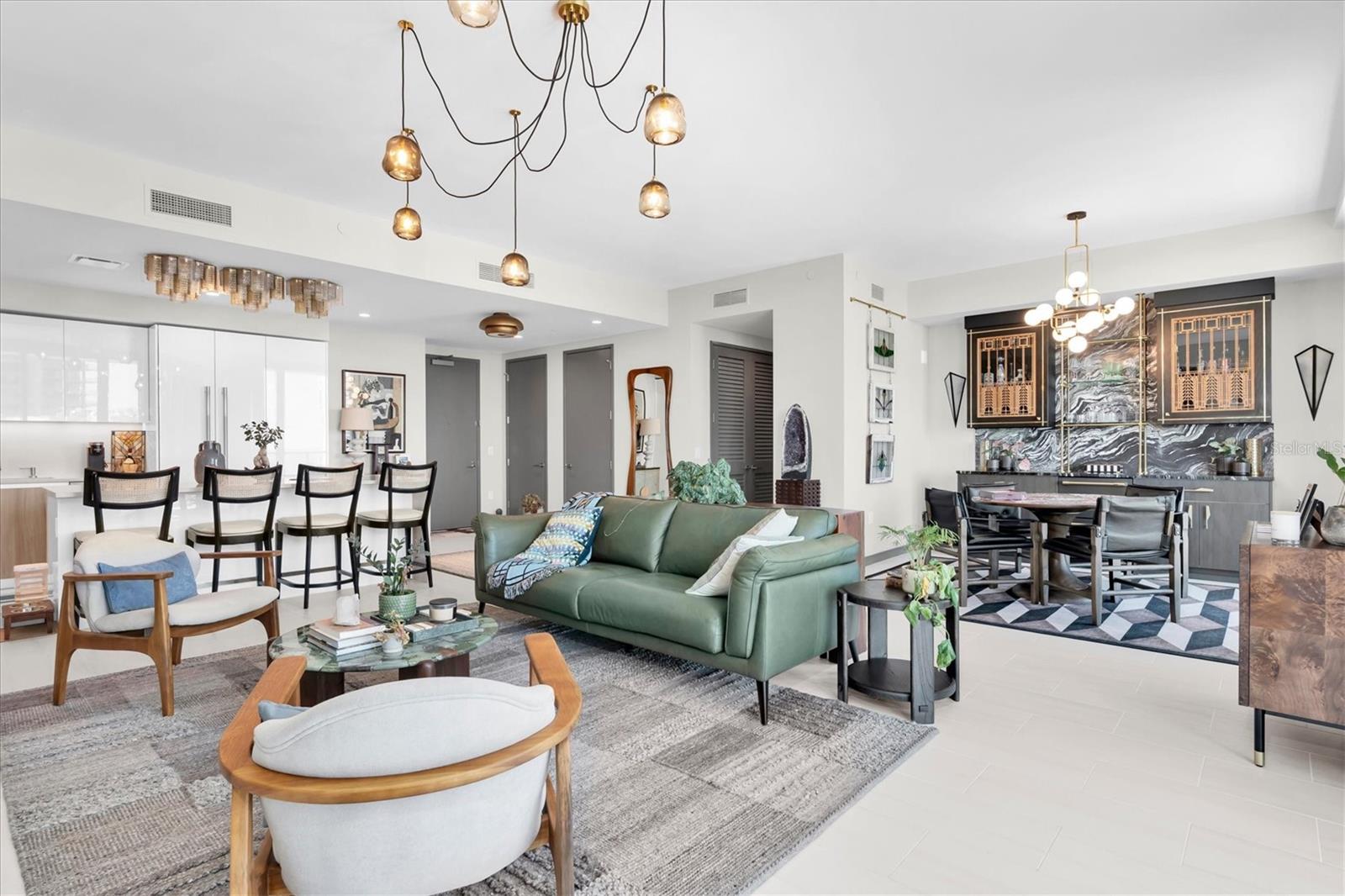 400 CENTRAL Ave #2005 ST PETERSBURG, FL 33701