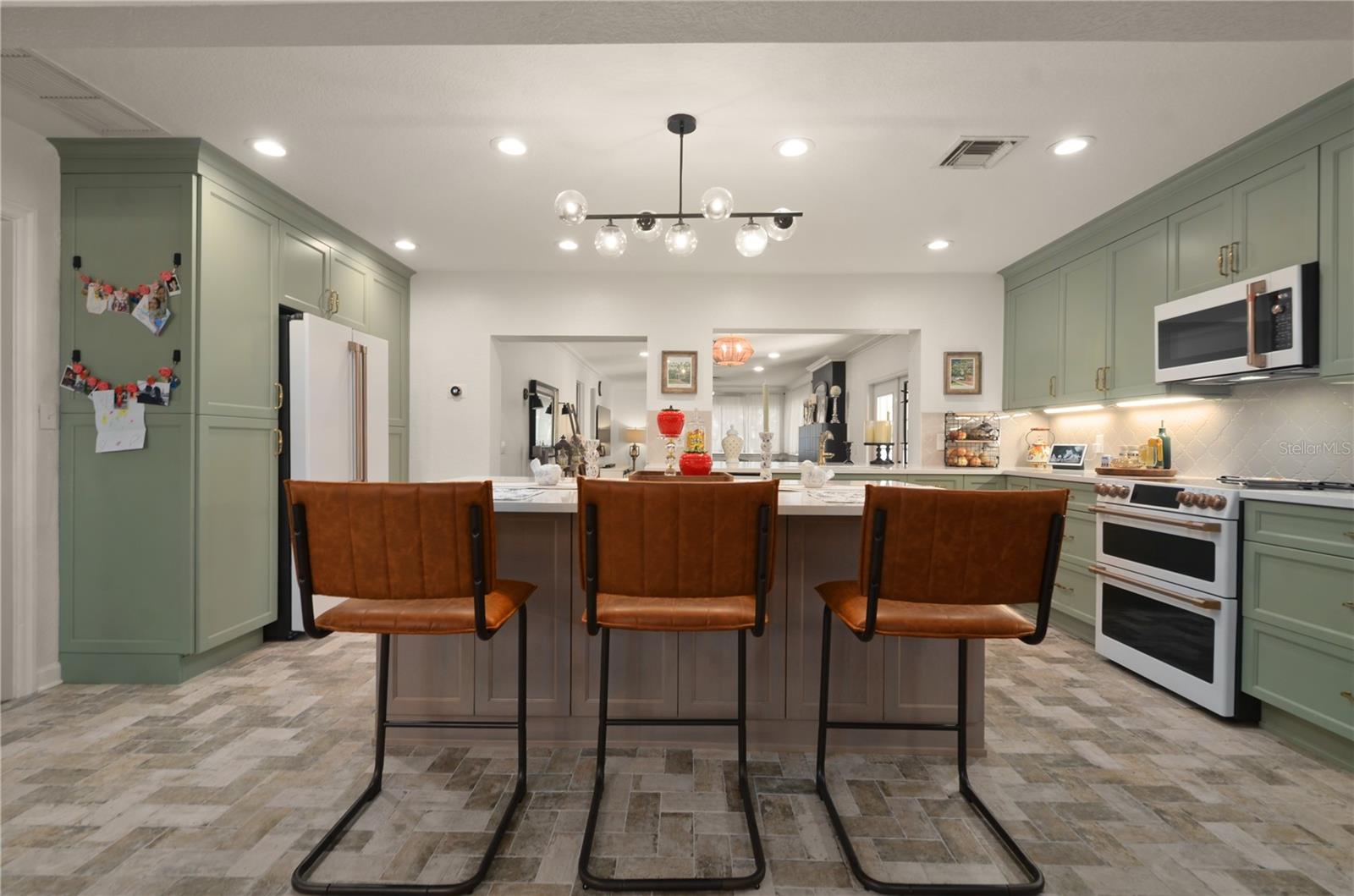 1304 GOLFVIEW St ORLANDO, FL 32804