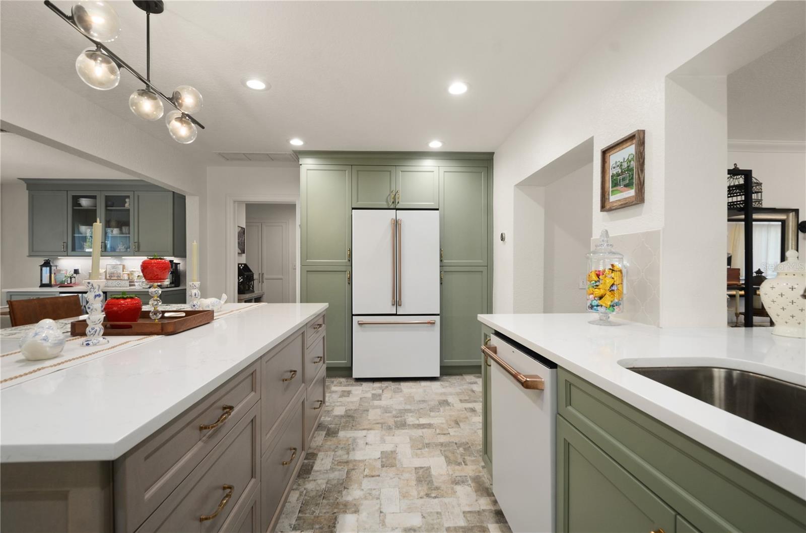 1304 GOLFVIEW St ORLANDO, FL 32804