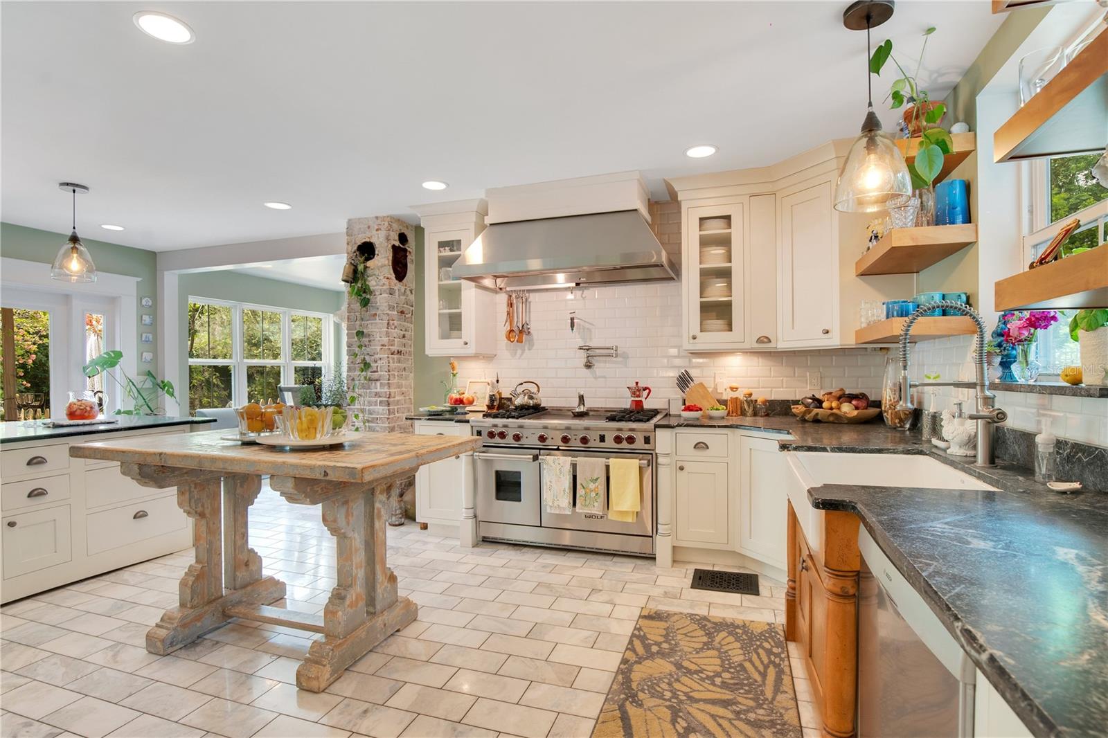 614 Lk Ave ORLANDO, FL 32801